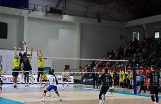Gebze Belediyesi, Voleybol Efeler Ligi’nde normal...