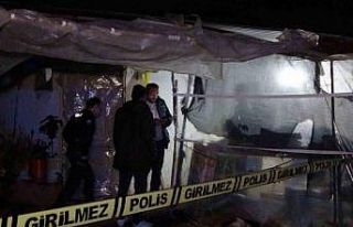 Genç kadın evde silahla göğsünden vurulmuş halde...