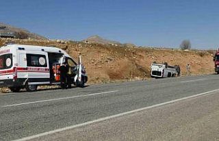 Gercüş’te minibüs takla attı: 1 yaralı