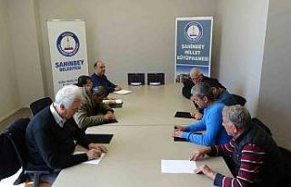 Görme engeliler Braille alfabesi öğreniyor