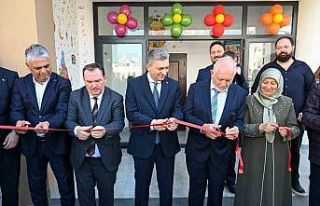 Hacı Nizamettin Demirel Camii ve Hacı Rabiye Demirel...