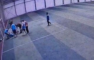 Halı sahada yürek yakan ölüm: Kaleci top darbesi...