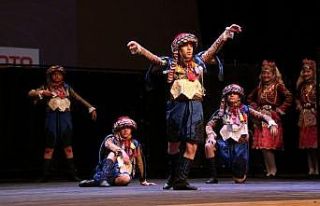 Halk oyunlarında yıldızlar Denizli’de sahne alacak