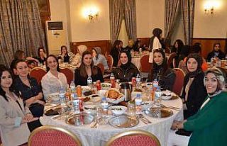 Hastane çalışanları iftar sofrasında buluştu