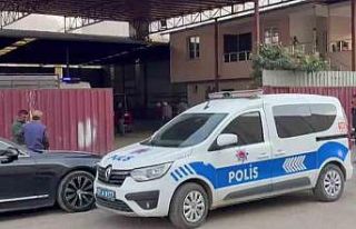 Hava bastığı tır lastiği patladı, jantın isabet...