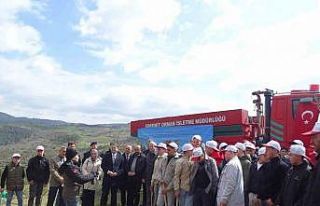 Havran’da öğrenciler fidanları toprakla buluşturdu