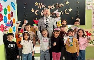 Hisarcık’ta minikler harçlıklarını Gazze için...