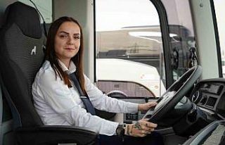Hostesken otobüs kaptanı olan Serenay Göç: "Kadınlarımız...
