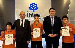 İhlas Koleji öğrencilerinden Uluslararası Stem...