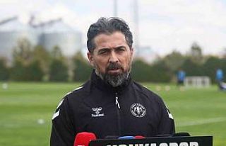 İlhan Palut: "Her maç önemli her puan önemli"