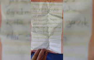 İlkokul kapısına tehdit içerikli not bırakan...