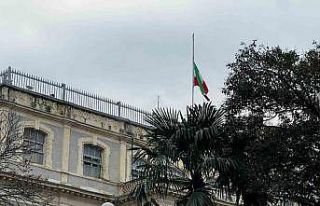 İran Başkonsolosluğu’nda bayrak yarıya indirildi