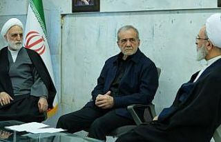 İran’da göreve başlayan Geçici Liderlik Konseyi’nden...