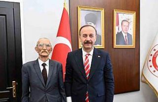 Isparta’da bir vatandaş Savunma Sanayii Destekleme...