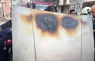 Isparta’da park halindeki Tofaş’ın motor kısmı...