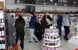 Isparta’nın gül lokumuna bayram öncesi yoğun...