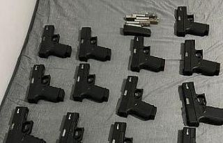 İstanbul’da 19 kaçak tabanca ele geçirildi