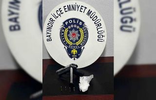 İzmir’de iş yerinde uyuşturucu ve ruhsatsız...