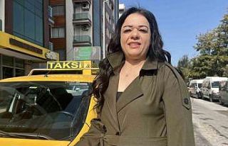 İzmir’de taksi direksiyonunda kadın gücü