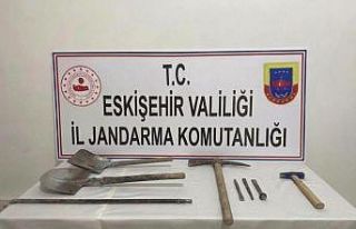 Kaçak kazı yapan 3 şüpheli suçüstü yakalandı