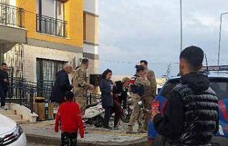 Kadın hırsızlar jandarmaya yakalandı