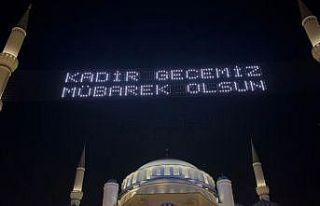 Kadir Gecesi Büyük Çamlıca Camii’nde dualarla...