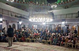 Kadir Gecesinde 271 çocukla anlamlı buluşma