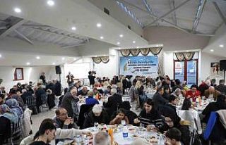 Kadir Gecesi’nde şehit ve gazi aileleri iftar sofrasında...