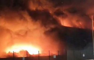 Kadirli OSB’de tavuk fabrikasında yangın: Ekipler...