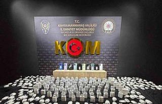 Kahramanmaraş’ta kaçak telefon ve makaron ele...