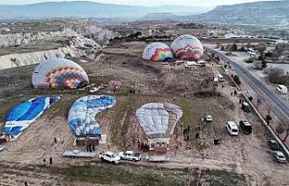 Kapadokya’da sıcak hava balon turlarına rüzgar...