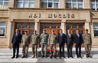 Kara Kuvvetleri Komutanı Orgeneral Tokel İran sınırında