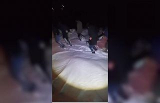 Kars’ta 85 yaşındaki hasta leğenle taşınarak...