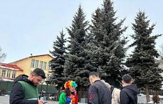 Kars’ta bağımlılıkla mücadele standı açıldı