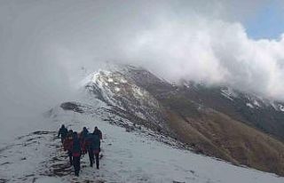 Kayıp amatör dağcı sığındığı bağ evinde...
