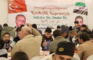 Kayseri büyükşehir, Suriye’de iftar sofrası...