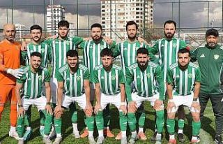 Kayseri Şekerspor zirvede 2 puan bıraktı