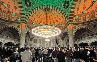 Kayseri’de Kadir Gecesi dualarla idrak edildi