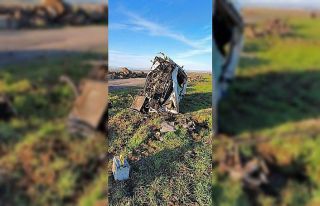 Kaza yapan akrabalarının yanına giderken kaza yaptılar:...