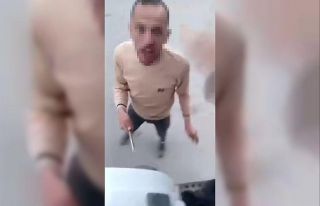 Kazaya sinirlenen tırcı "Aynama vurdun"...