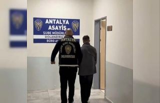 Kendisini MİT görevlisi olarak tanıtıp vatandaşı...