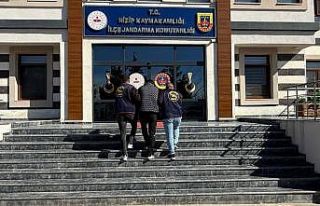 Kesinleşmiş 10’ar yıl hapis cezalarıyla aranan...