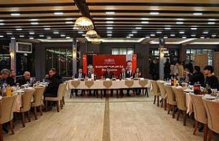 Kilis Valisi Kalaylı basın mensuplarıyla iftarda...