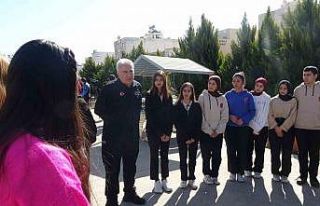 Kilis’te lise öğrencilerinden deprem tatbikatı