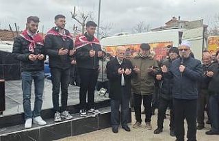 Kınalı kuzular dualarla askere uğurlandı