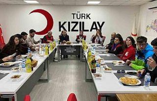 Kızılay’dan üniversite öğrencilerine "Anne...