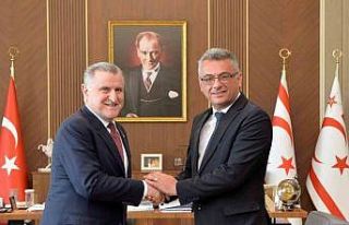 KKTC Cumhurbaşkanı Erhürman, Gençlik ve Spor Bakanı...