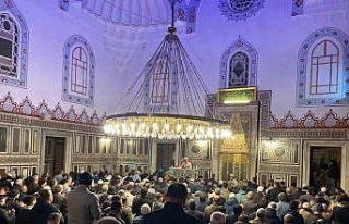 Kocaeli’de Kadir Gecesi camilerde dualarla idrak...