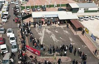 Konya’da plaka değiştirme kuyruğu