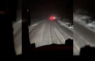 Kop Geçidi’nde tipi ve fırtına etkili oluyor